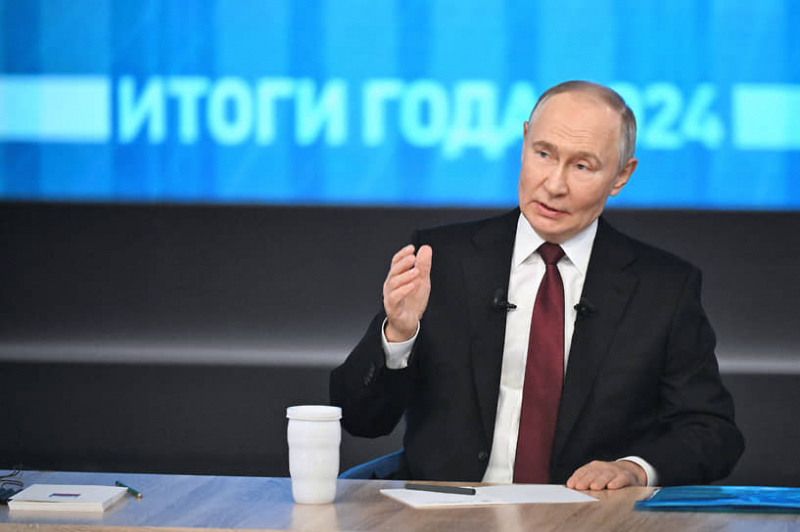 Путин считает безобразием отказ банков выдавать семейную ипотеку из-за лимитов