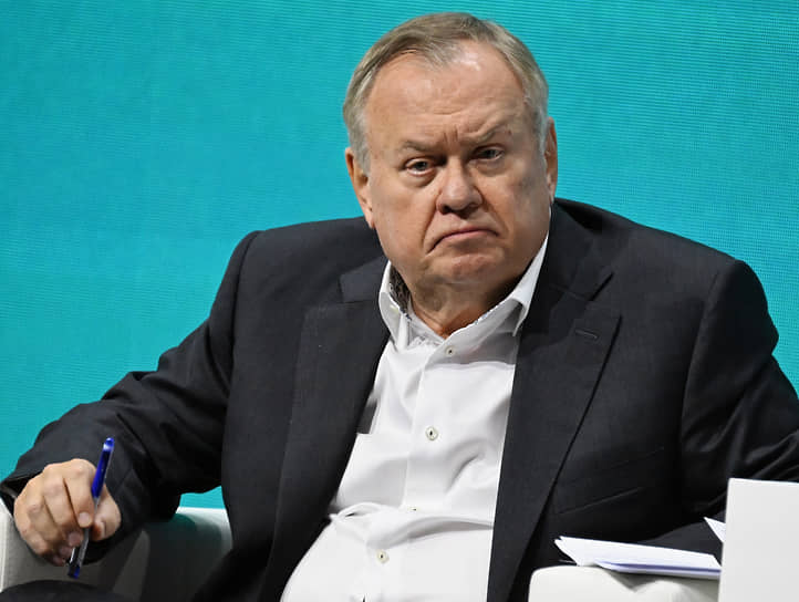 Глава ВТБ Костин рассказал об угрозе банкам со стороны маркетплейсов