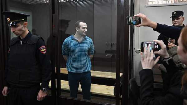 Биткоины бывшего следователя Тамбиева начали передавать государству