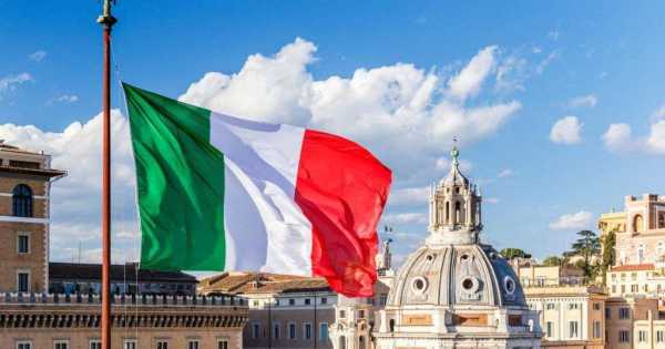 
                    Крупнейший в Италии банк Intesa Sanpaolo купил биткоины на $1,05 млн                