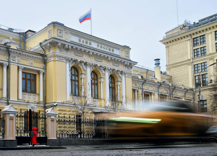 Эмитенты информации о себе
