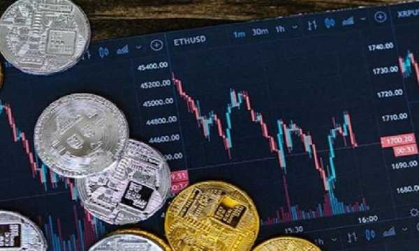Ethereum (ETH) сохраняет критическую поддержку на уровне 1900 долларов на фоне неопределённости