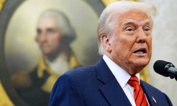 Биткоин преодолевает отметку в 90 тысяч долларов, пока Трамп откладывает введение пошлин на автомобили из Канады и Мексики