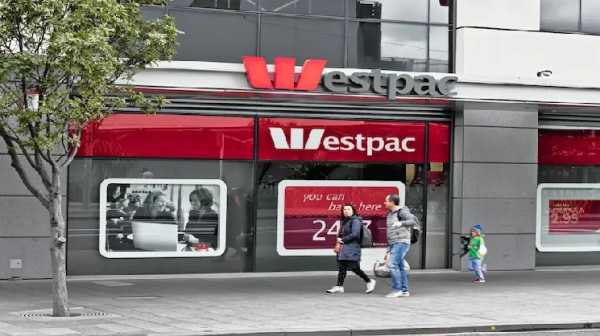 Директор австралийского банка Westpac публично извинился за заморозку средств криптоинвестора