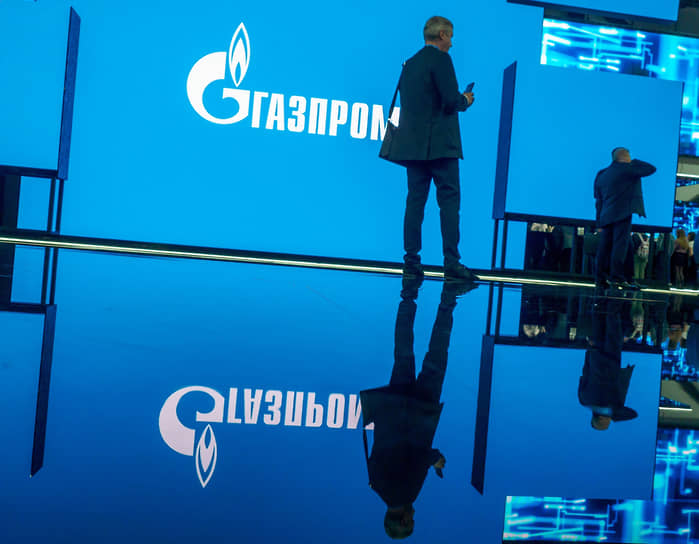 «Газпром» занял до расплаты