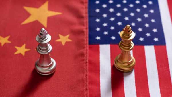 
                    Китай объявил о введении новых пошлин против США. Как отреагировал биткоин?                