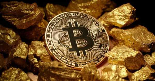 Курс золота и биткоина продолжит расти в 2025 году, считают люди