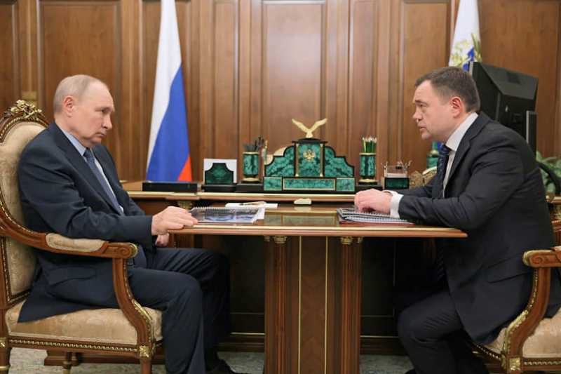 Путин обсудил с главой ПСБ тему жилья для военнослужащих