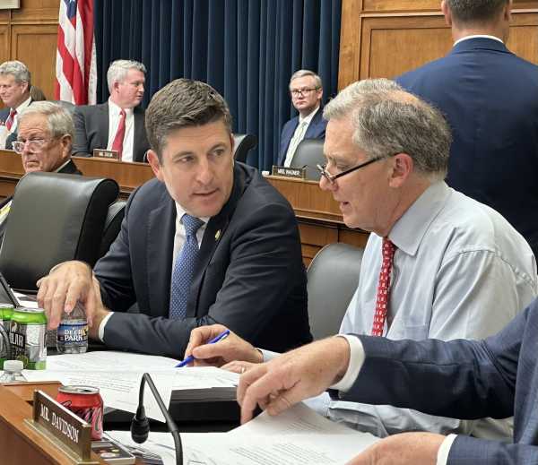 В США продвигается закон CLARITY: шаг к регулированию крипты