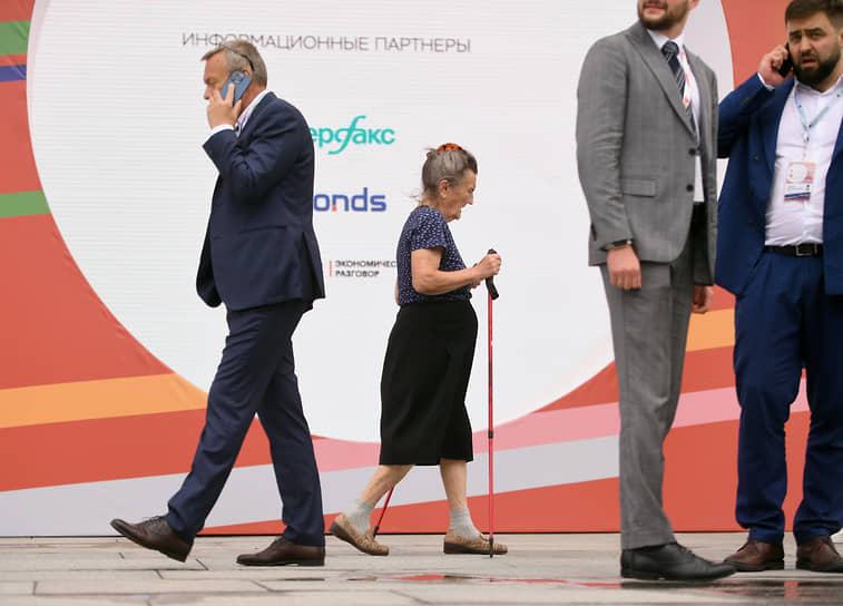 «Вторая рука» просится на второй год