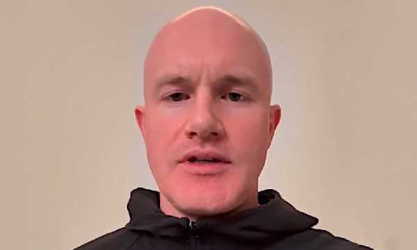 Coinbase признала заморозку аккаунтов «серьезной проблемой»