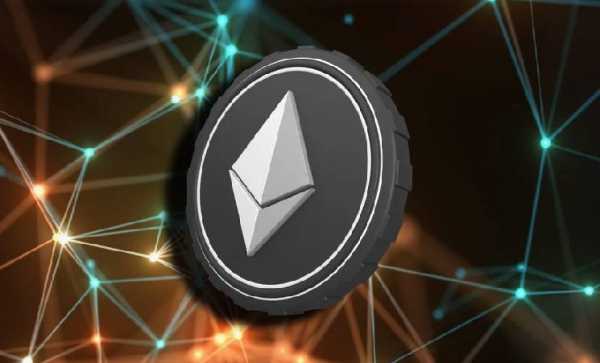 Аналитики отметили крупные ликвидации на рынке Ethereum и резкий отток стейблкоинов с бирж