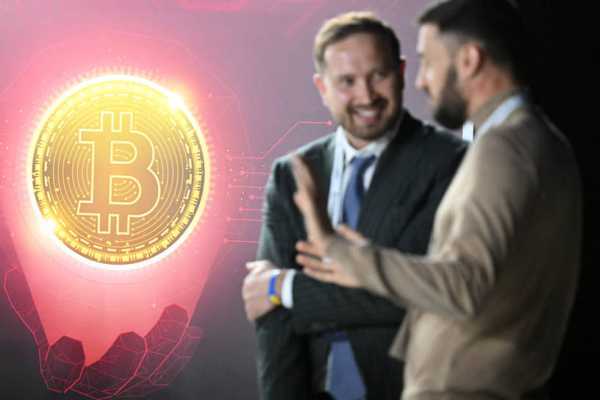 Биткойн доедает конкурентов