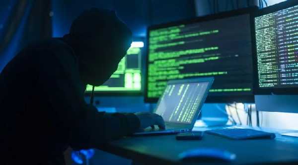 Мошенники разместили рекламу поддельных приложений Pi Network