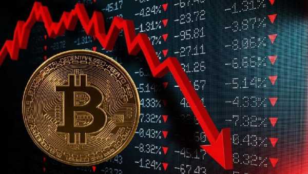 Обычный спад биткоина в соцсетях стал необычно внезапным